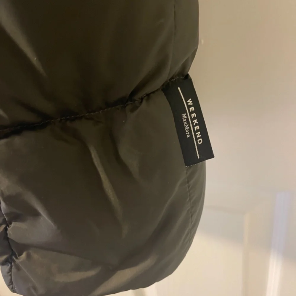 Weekend Max Mara down padding - Picture 3 of 3